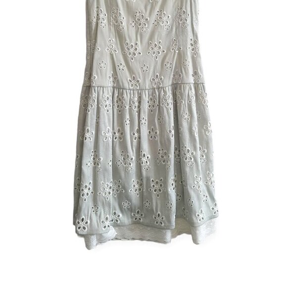 Bill Blass Silver Gray Eyelet Sleeveless Dress, Size 6 - Picture 8 of 16